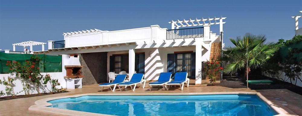 Sun Grove Villas & Spa Playa Blanca  Bagian luar foto
