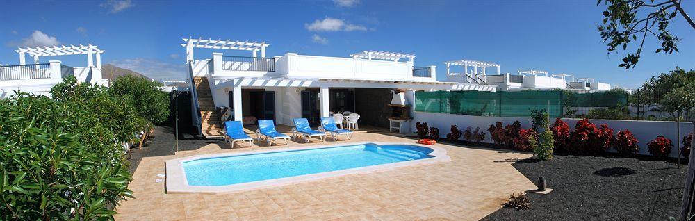 Sun Grove Villas & Spa Playa Blanca  Bagian luar foto
