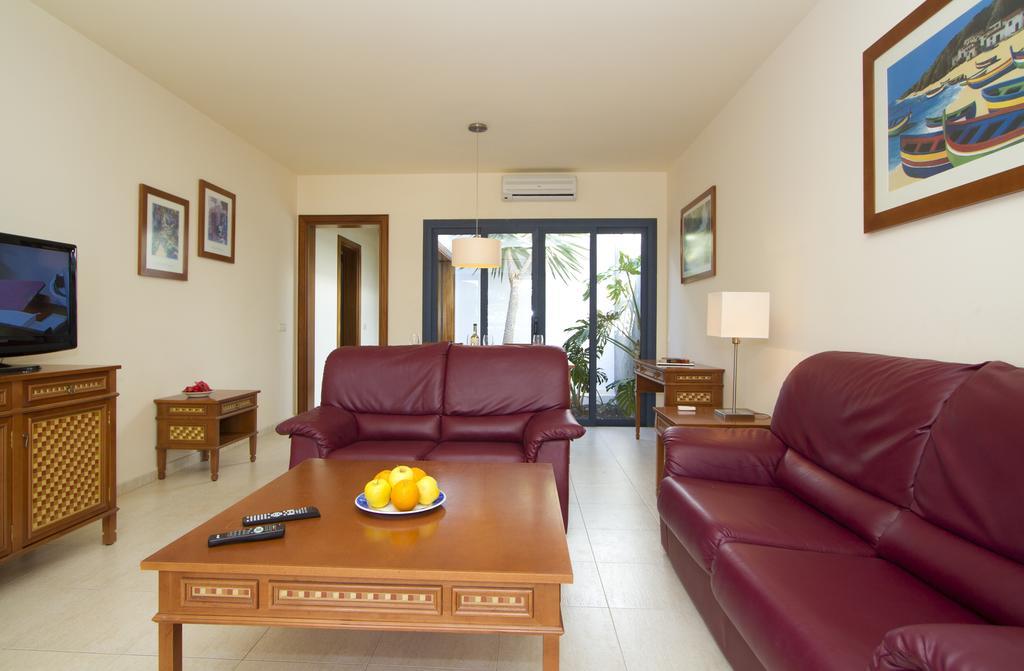 Sun Grove Villas & Spa Playa Blanca  Bagian luar foto